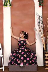 Girls Black Flower Design Festive/Wedding Georgette Lehenga Choli