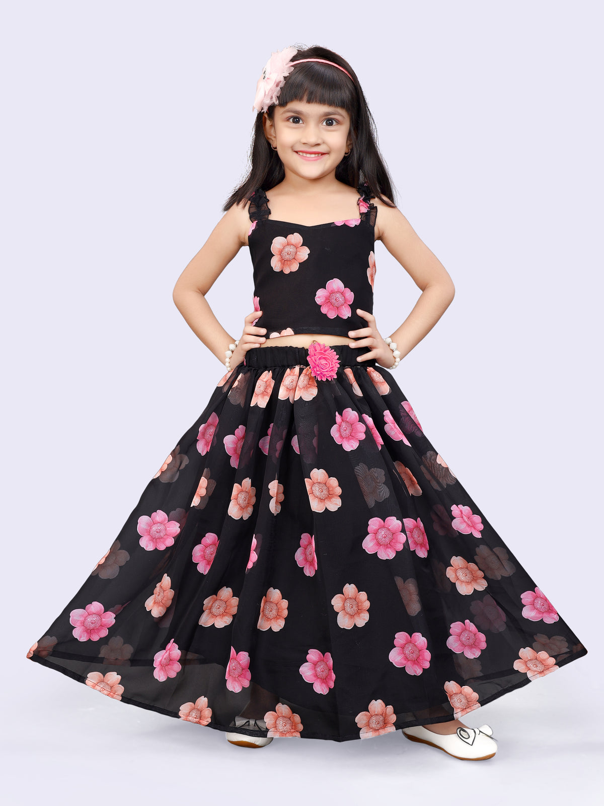 Girls Black Flower Design Festive/Wedding Georgette Lehenga Choli