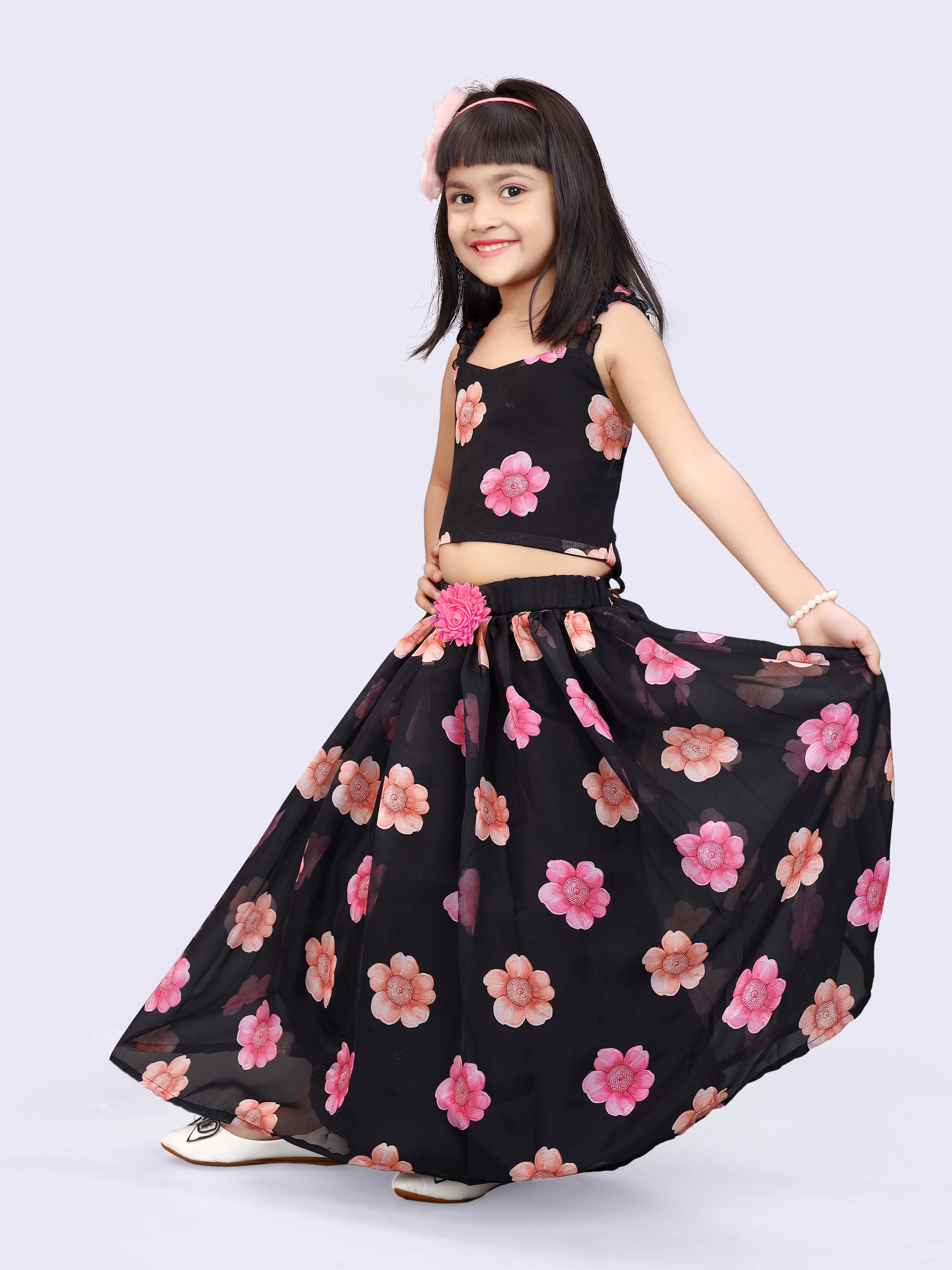 Girls Black Flower Design Festive/Wedding Georgette Lehenga Choli